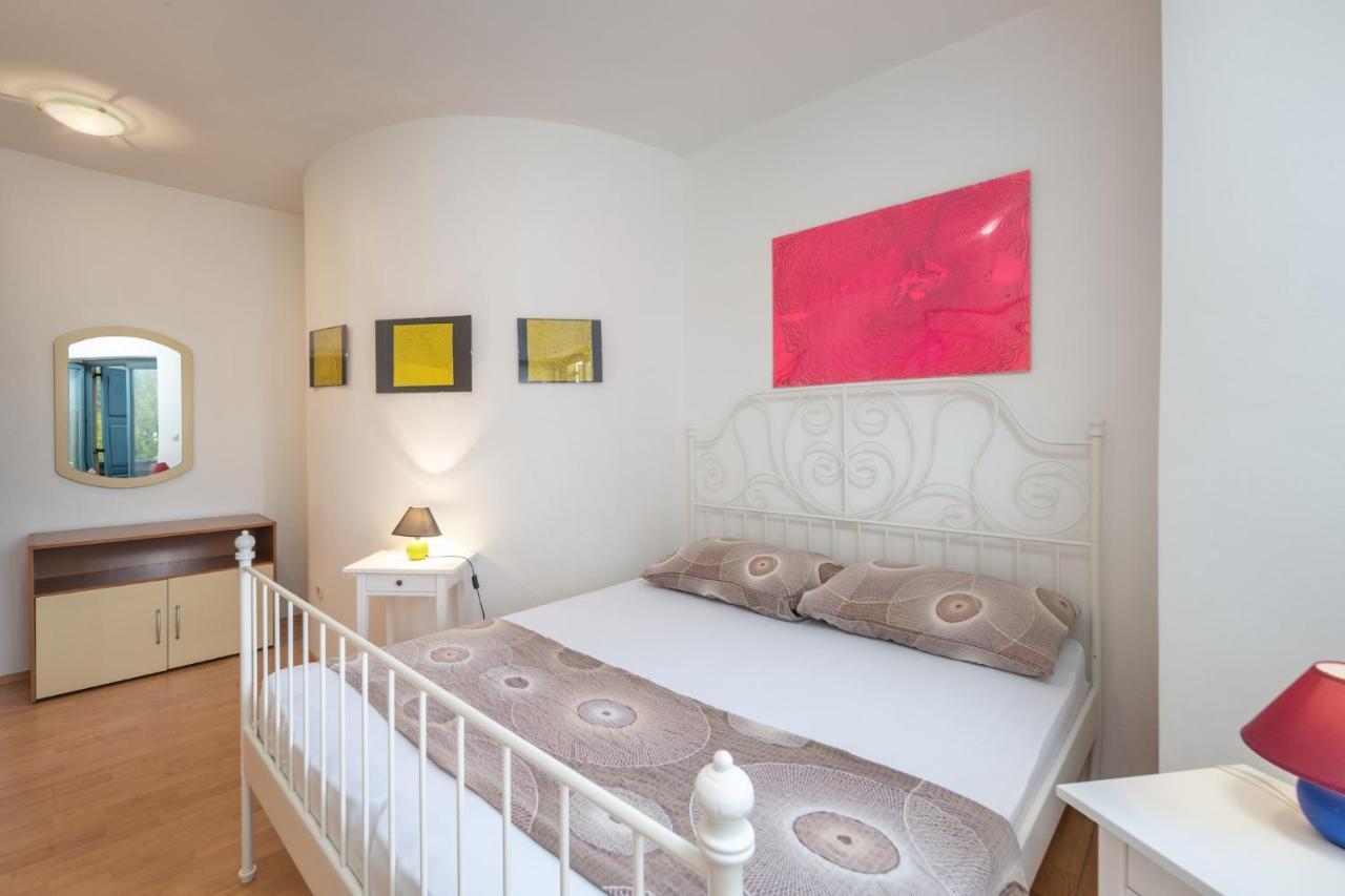 Apartment Doris Супетарська Драґа Екстер'єр фото