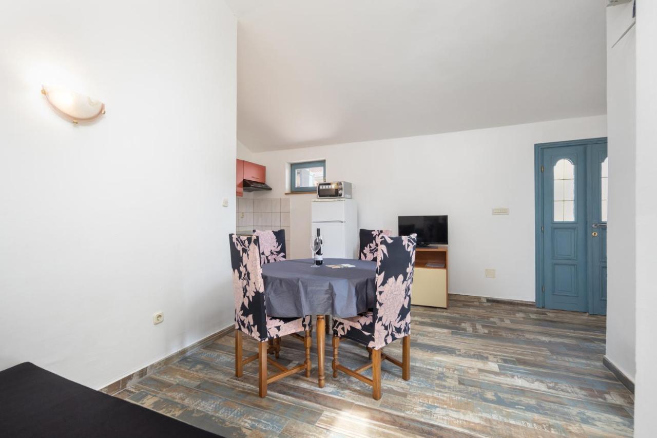 Apartment Doris Супетарська Драґа Екстер'єр фото