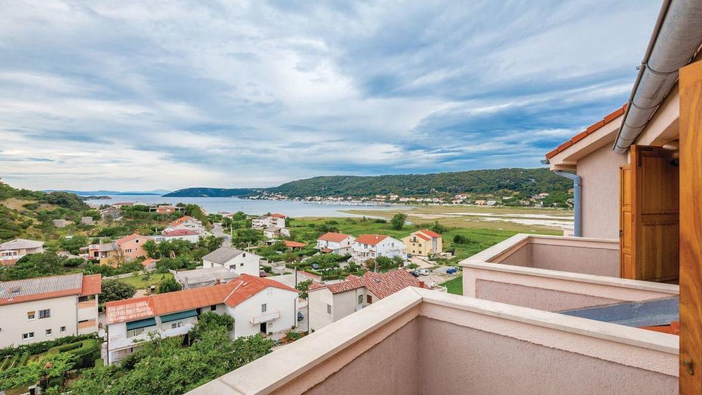 Apartment Doris Супетарська Драґа Номер фото